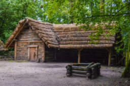 Wycieczka szkolna Biskupin